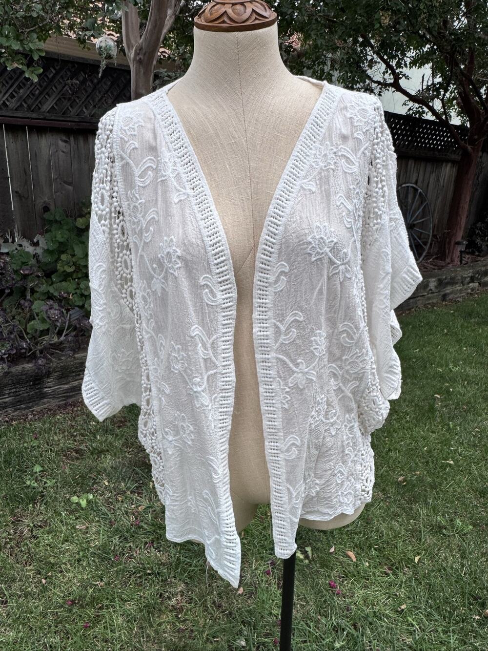 Vince Camuto Women's Floral Kimono O/S White Cotton Crochet Embroidered Boho